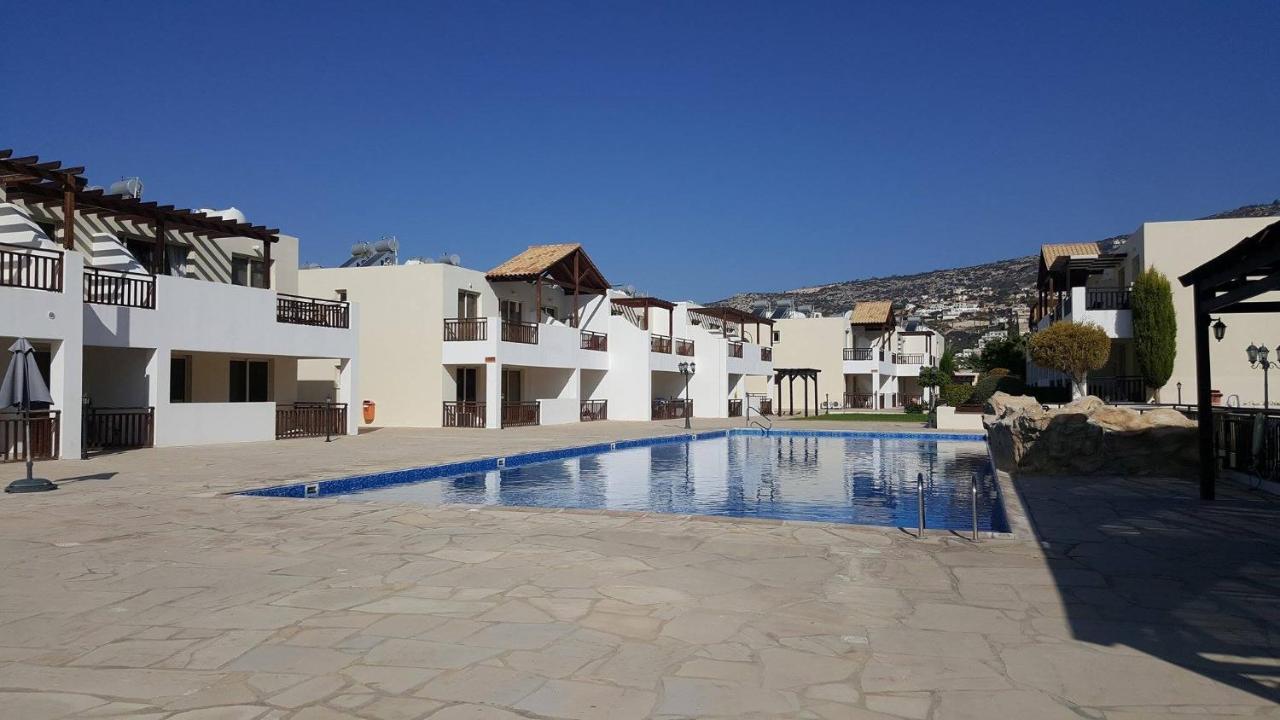 Pleasantly Furnished Apartment B201 With Large Terrace, Wi-Fi & Android Tv Peyia Dış mekan fotoğraf